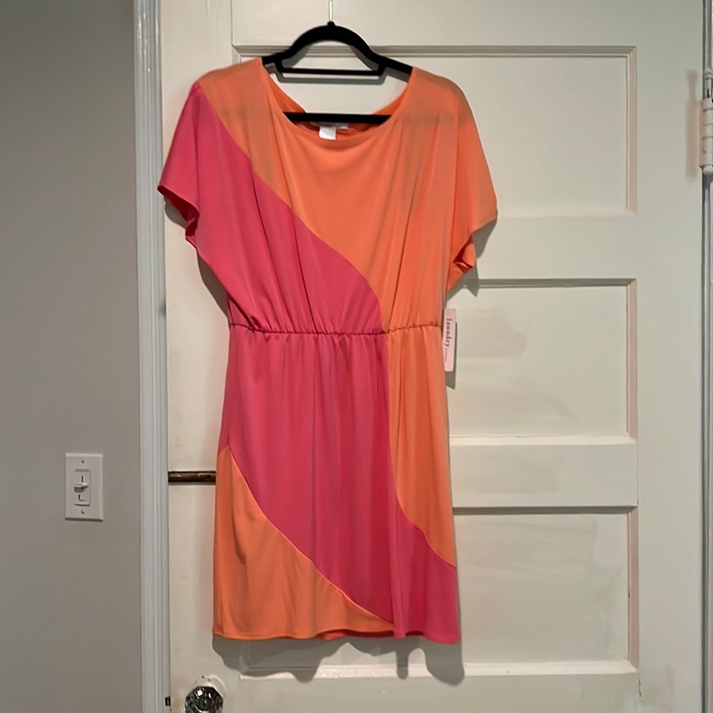NWT BEAUTIFUL FUN SUMMER DREAS